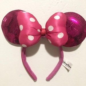 Minnie Mouse ears